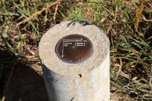 Underground radioactive waste disposal marker